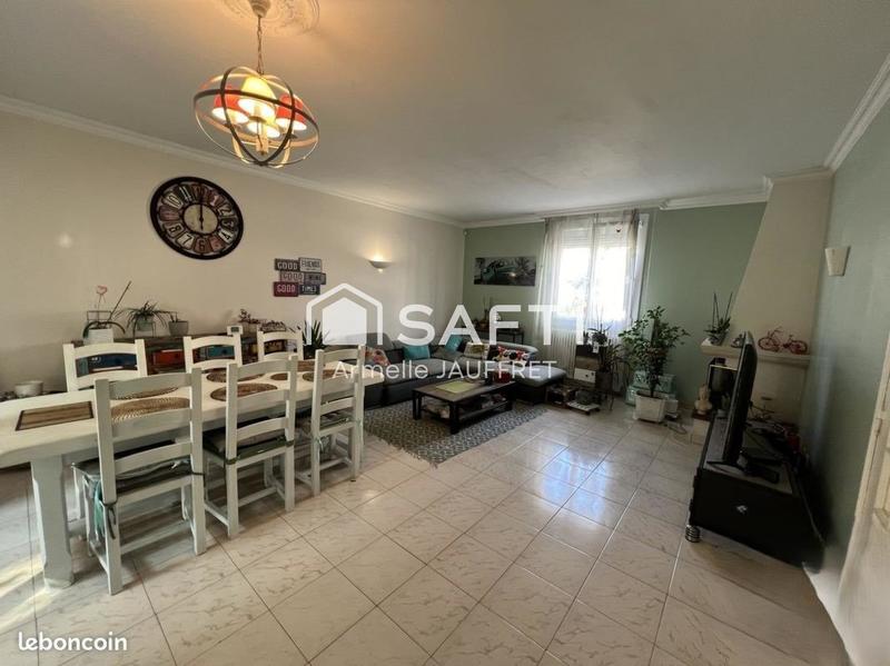 Maison - 115 m² - 5 pièces