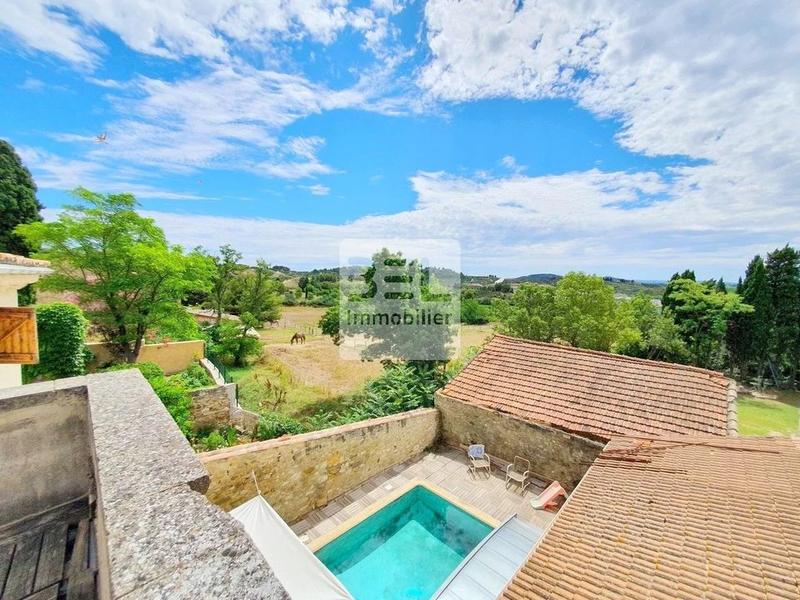 Maison de village - 242 m² - 10 pièces