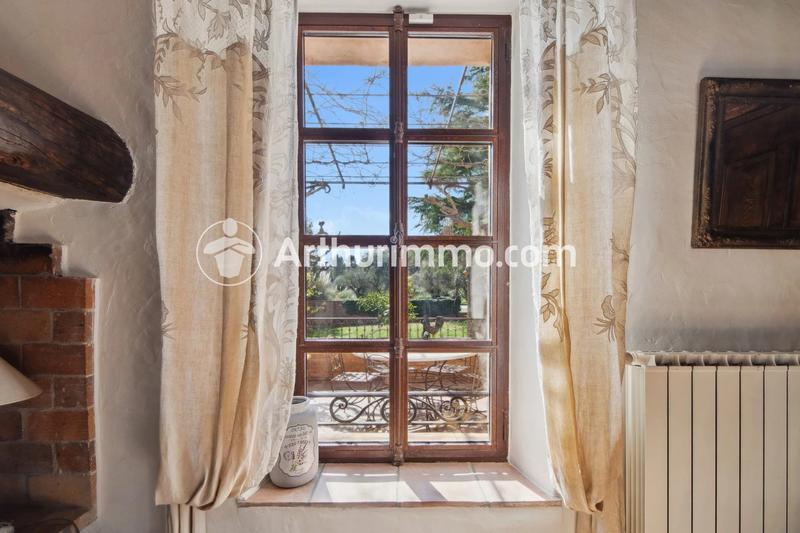 Maison - 209 m² - 7 pièces