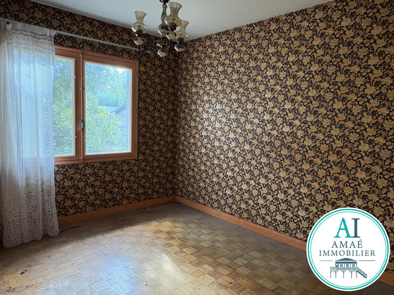 Maison traditionnelle - 107 m² - 5 pièces