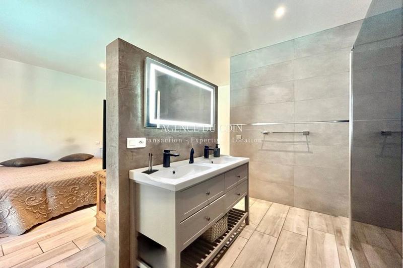 Maison d'architecte - 240 m² - 7 pièces