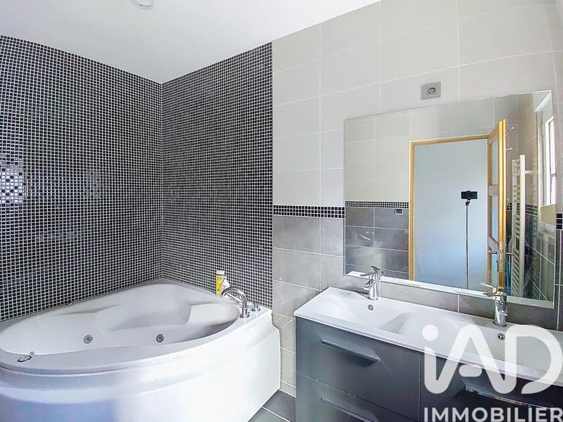 Maison - 135 m² - 5 pièces