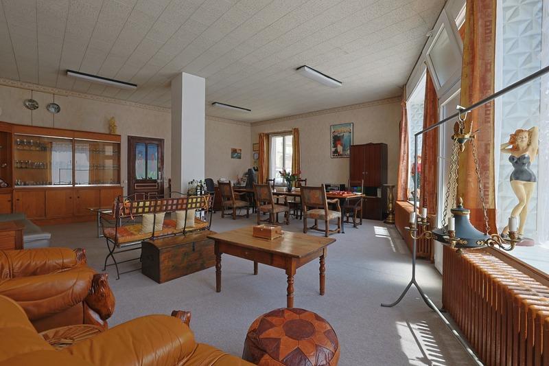 Maison de village - 257 m² - 9 pièces