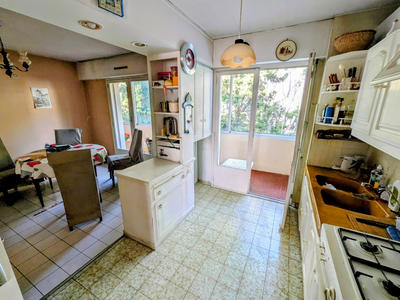 Appartement - 84 m² - 4 pièces