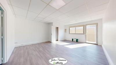 Bureau - 116 m² - 1 pièce
