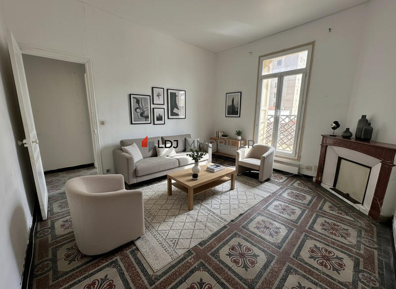 Appartement - 81 m² - 4 pièces