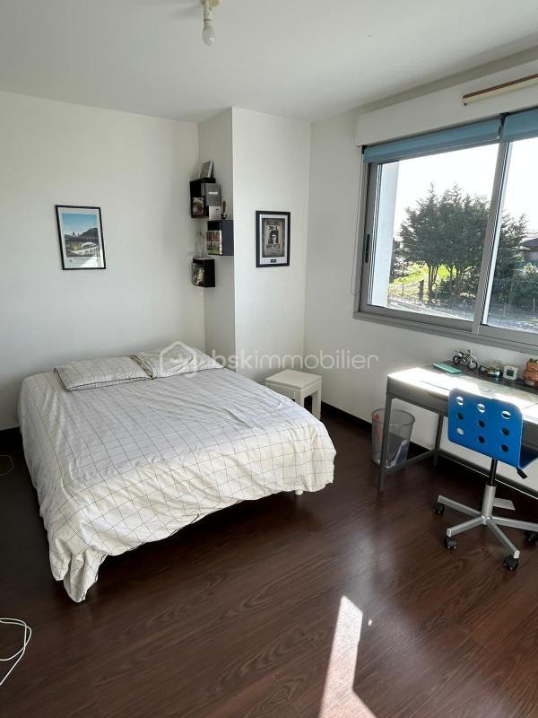 Maison - 182 m² - 7 pièces