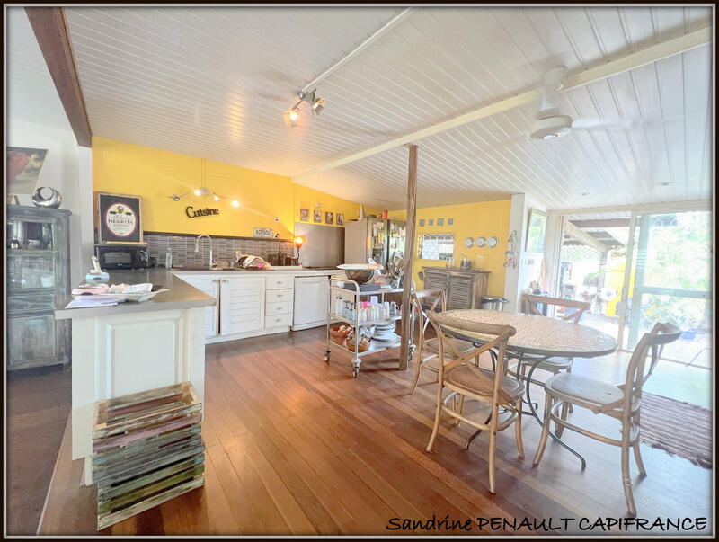 Maison de bois - 105 m² - 4 pièces