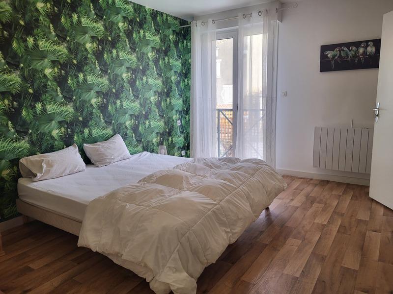 Immeuble - 1 079 m² - 46 pièces