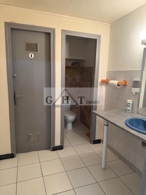 Local commercial - 160 m²