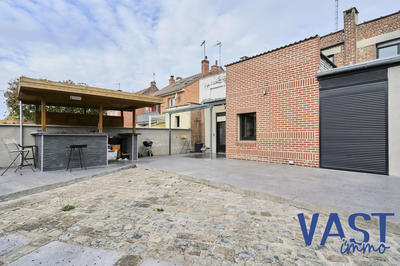 Maison traditionnelle - 160 m² - 7 pièces