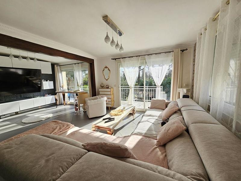 Maison - 135 m² - 6 pièces