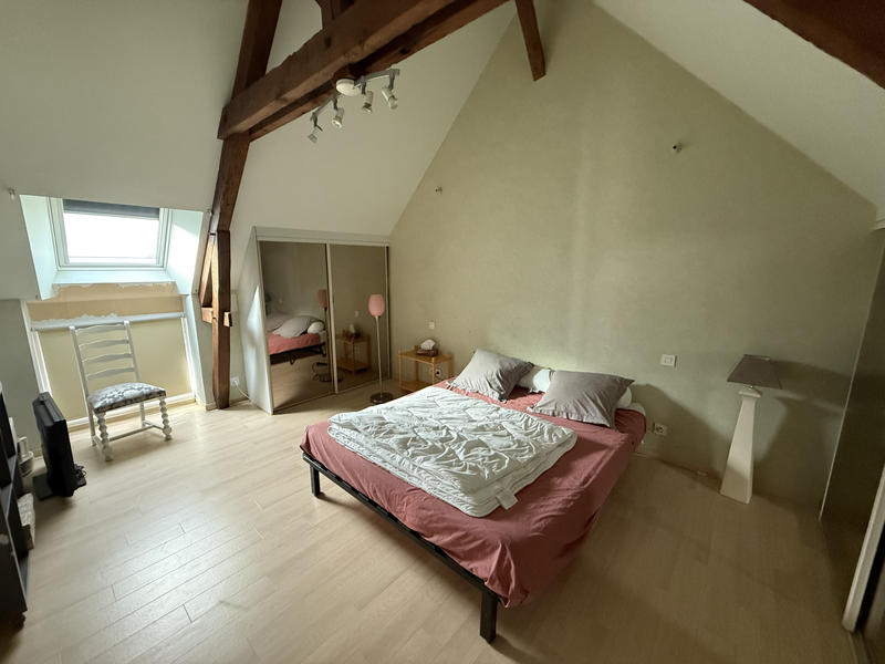 Maison - 214 m² - 7 pièces