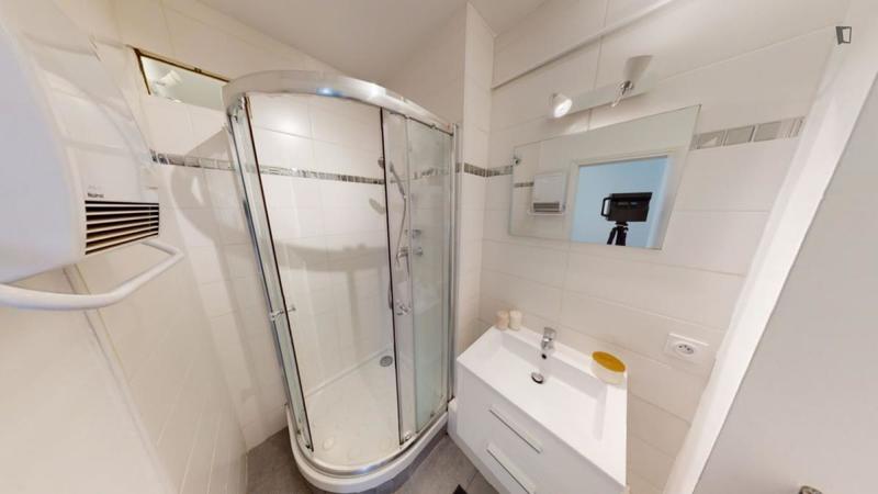 Chambre - 10 m² - 4 pièces