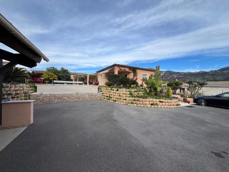 Maison - 114 m² - 4 pièces