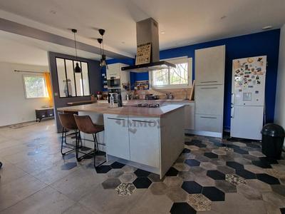 Maison - 172 m² - 6 pièces