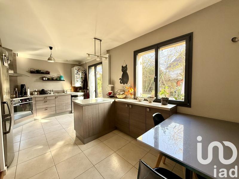 Maison - 195 m² - 7 pièces