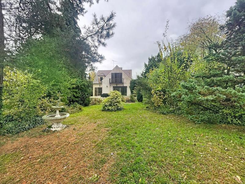 Pavillon - 150 m² - 6 pièces