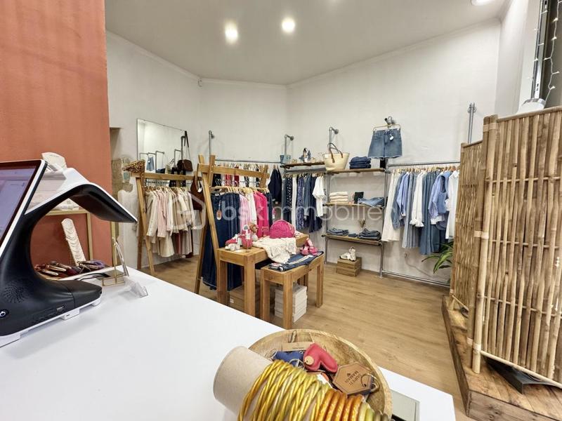 Local commercial - 53 m² - 3 pièces