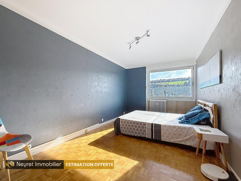 Appartement - 83 m² - 4 pièces