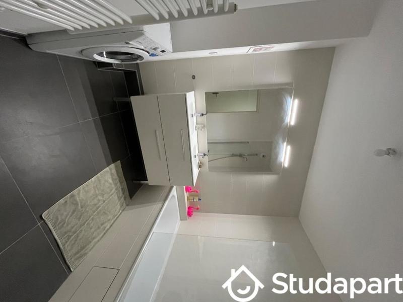 Chambre - 12 m² - 1 pièce