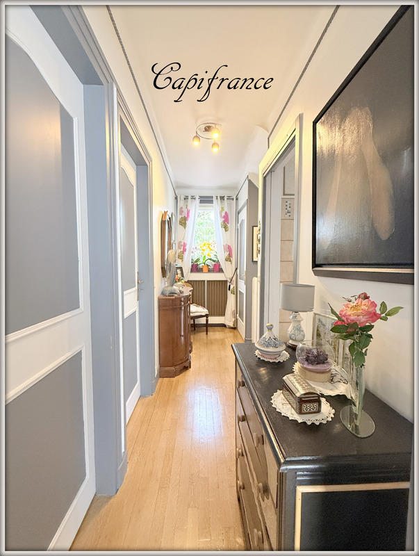 Maison - 170 m² - 9 pièces