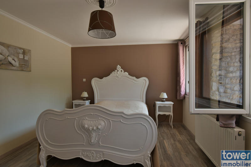 Propriété - 278 m² - 12 pièces