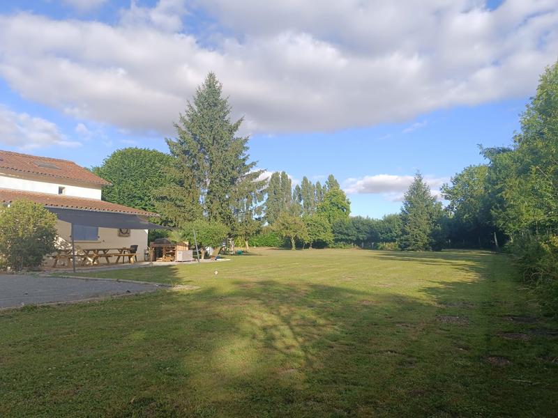 Maison - 200 m² - 7 pièces