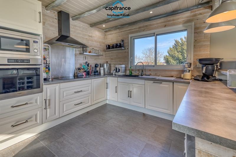 Maison - 100 m² - 5 pièces