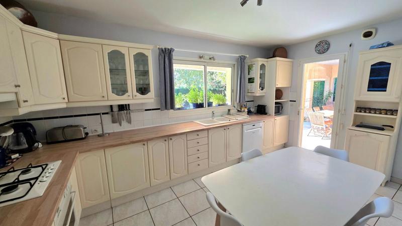 Maison - 175 m² - 7 pièces