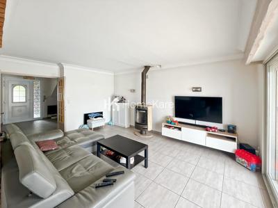 Maison - 200 m² - 8 pièces