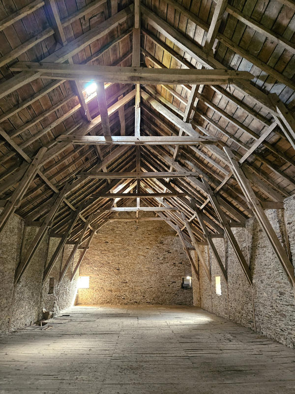 Propriété - 210 m² - 12 pièces