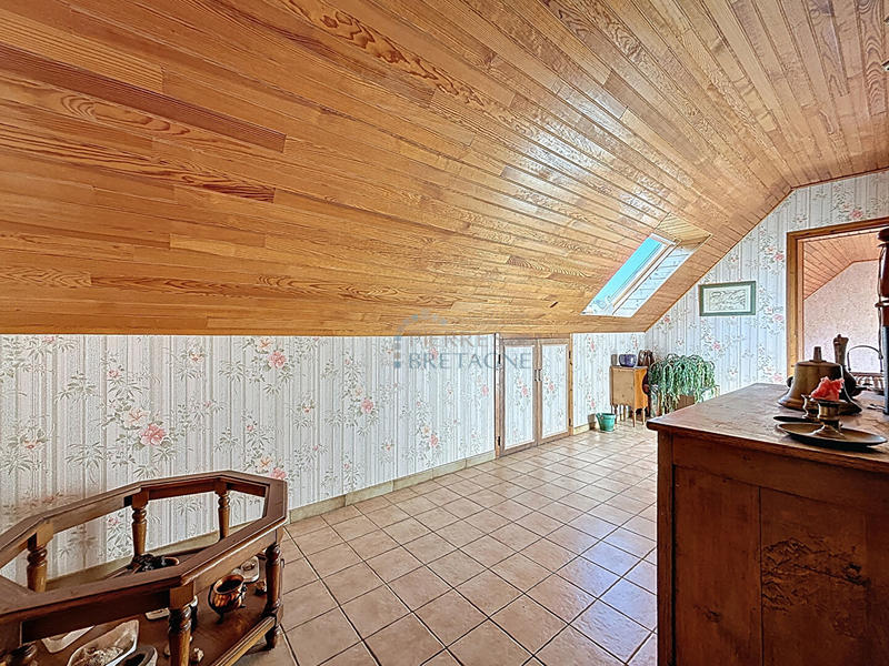 Maison - 137 m² - 7 pièces