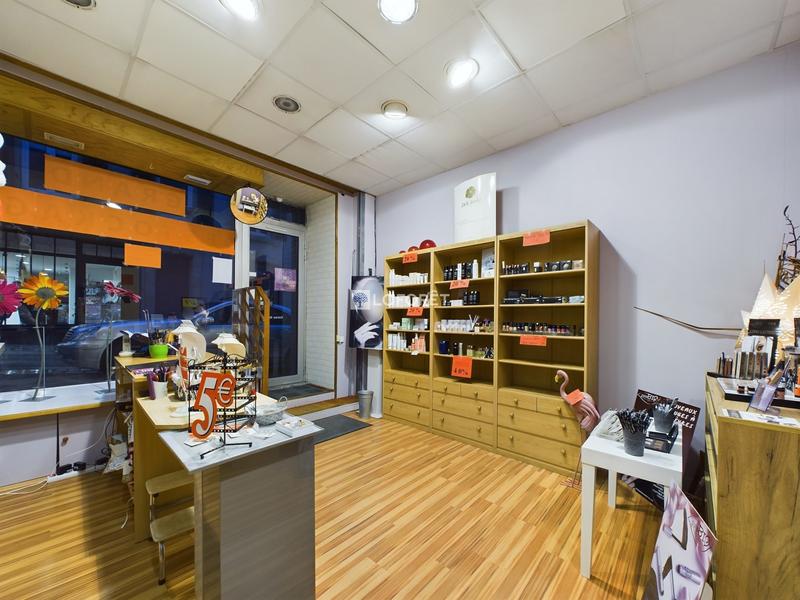 Local commercial - 36 m² - 2 pièces