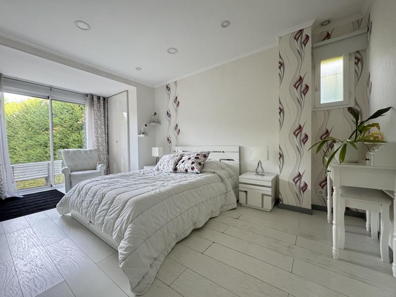 Maison - 166 m² - 7 pièces