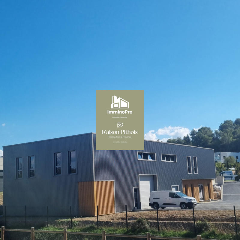 Local d'activités - 181 m²