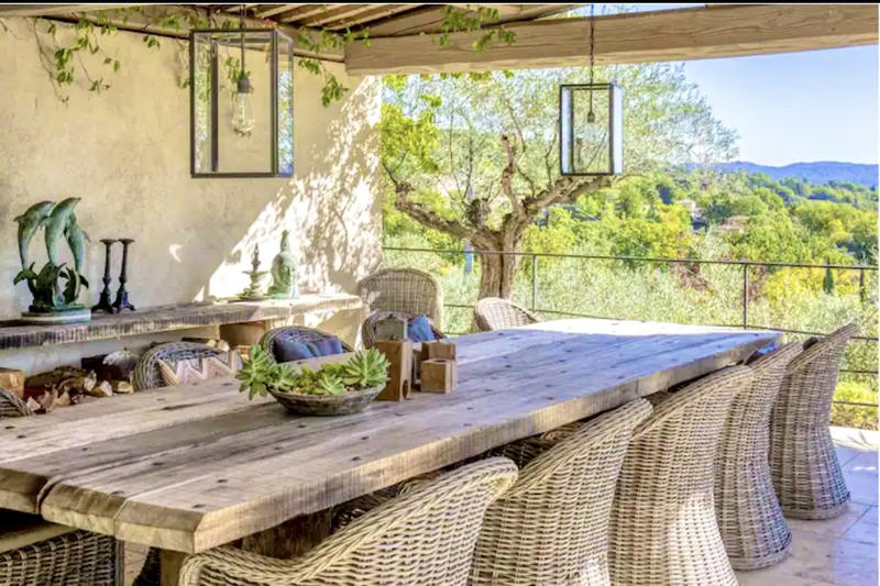 Villa - 360 m² - 6 pièces