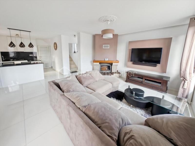 Maison - 135 m² - 6 pièces