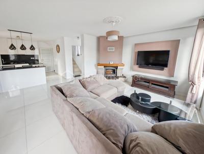 Maison - 135 m² - 6 pièces