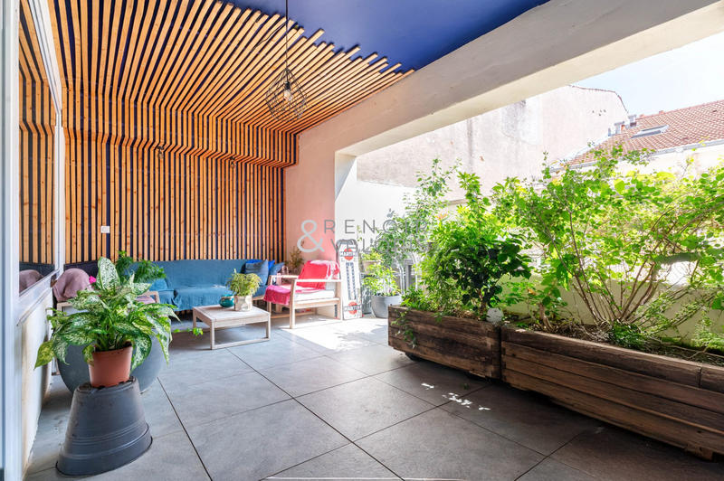 Appartement - 147 m² - 6 pièces