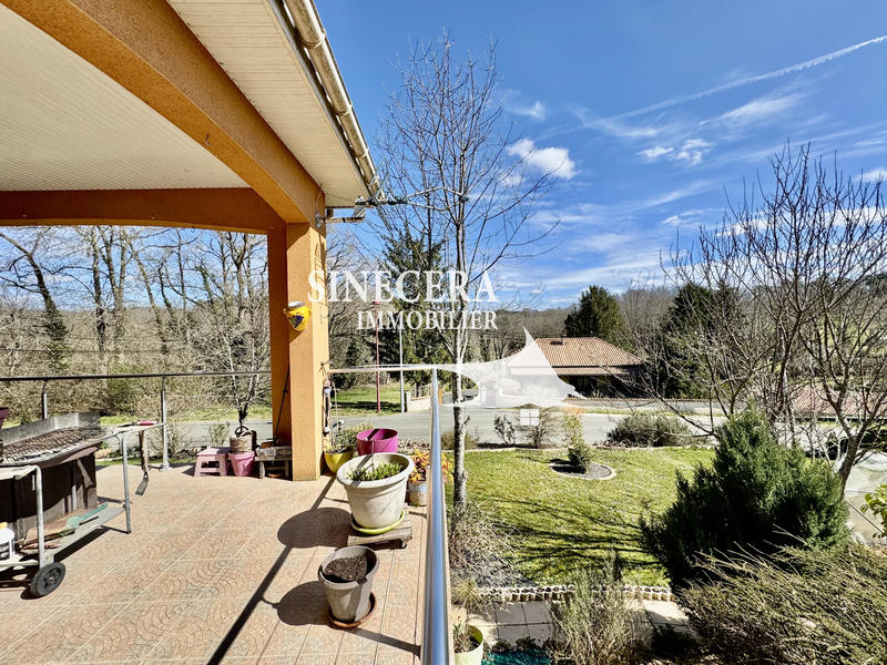 Maison - 200 m² - 10 pièces