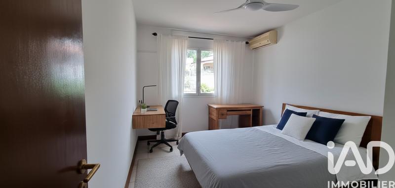 Maison - 241 m² - 9 pièces