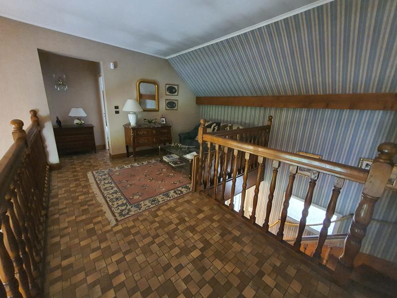 Maison - 228 m² - 5 pièces