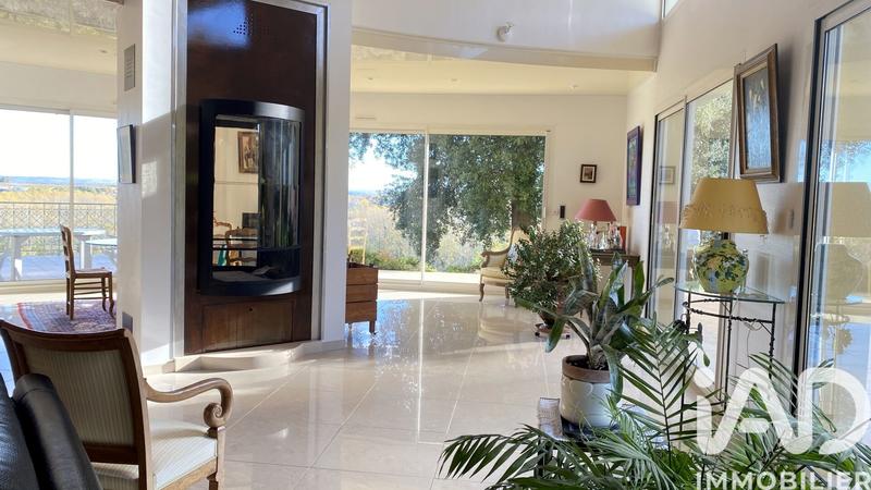 Maison de maîtres - 311 m² - 7 pièces