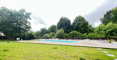 Maison - 228 m² - 7 pièces