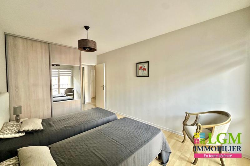 Appartement - 85 m² - 3 pièces