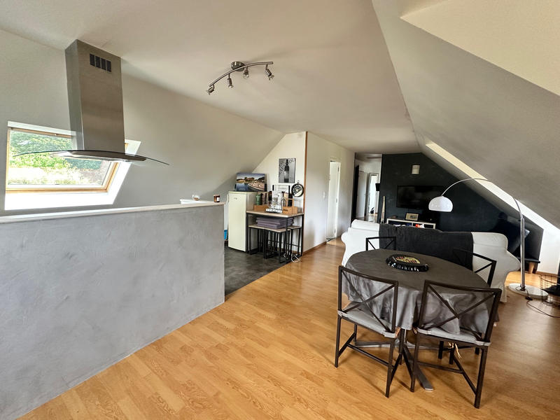 Maison - 205 m² - 6 pièces