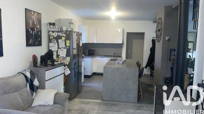 Maison - 188 m² - 9 pièces