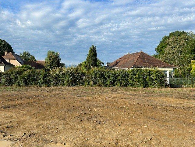 Terrain - 700 m²