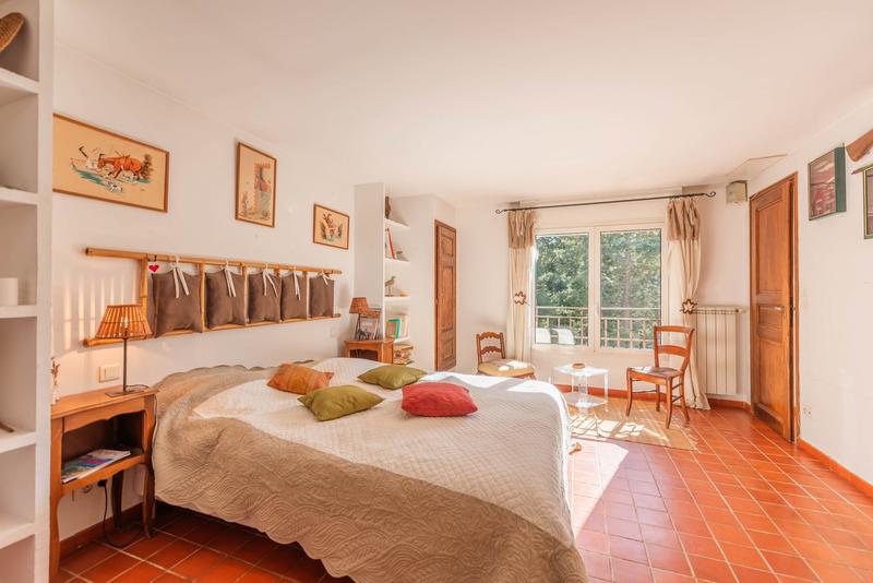 Maison ancienne - 300 m² - 8 pièces